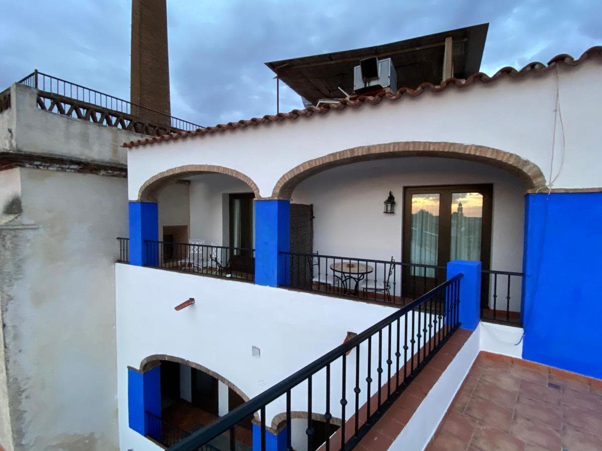 Hotel Rural La Posada De Las Cigueenas Jerez De Los Caballeros Esterno foto