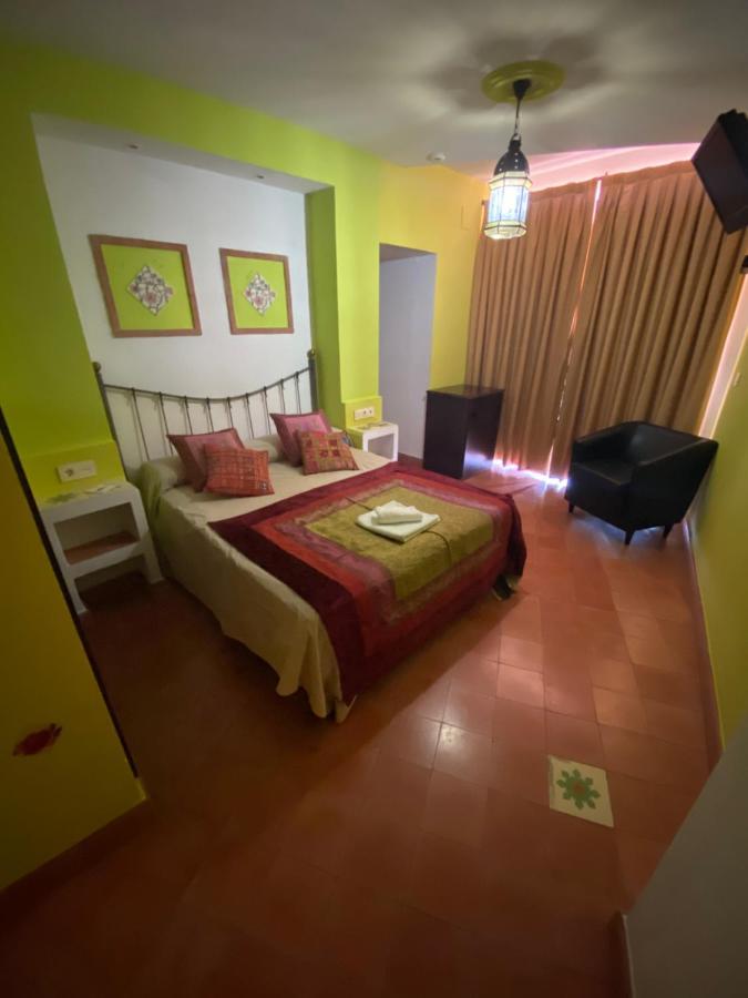 Hotel Rural La Posada De Las Cigueenas Jerez De Los Caballeros Esterno foto