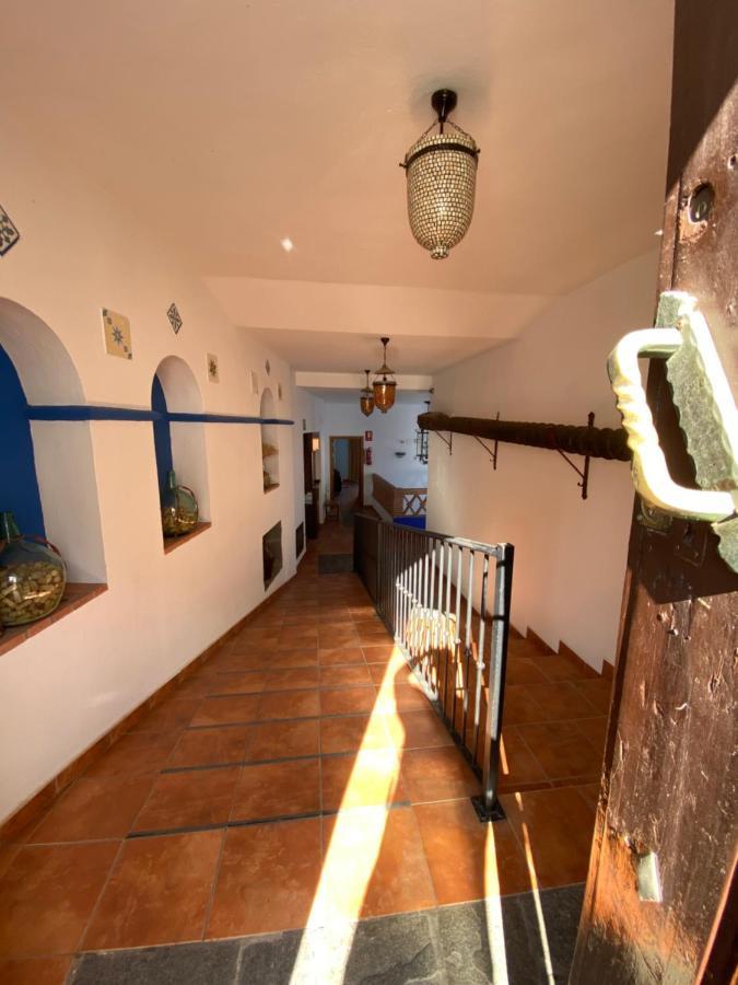 Hotel Rural La Posada De Las Cigueenas Jerez De Los Caballeros Esterno foto
