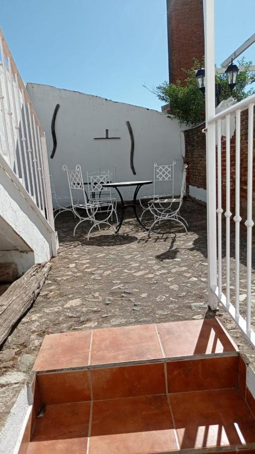 Hotel Rural La Posada De Las Cigueenas Jerez De Los Caballeros Esterno foto