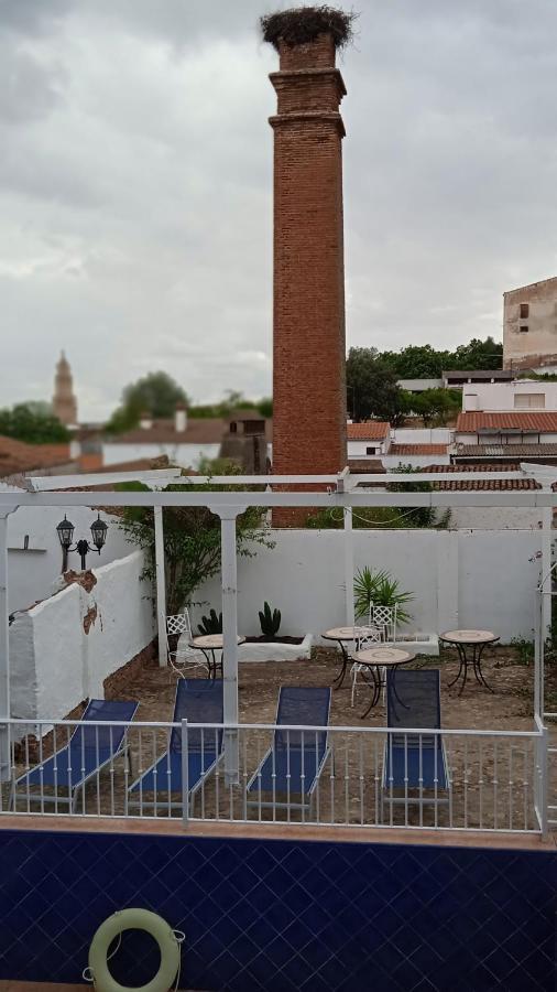 Hotel Rural La Posada De Las Cigueenas Jerez De Los Caballeros Esterno foto