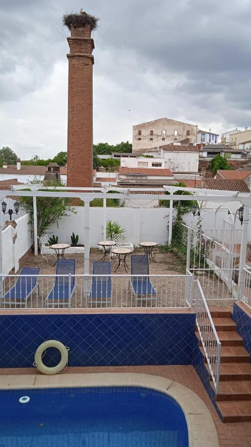 Hotel Rural La Posada De Las Cigueenas Jerez De Los Caballeros Esterno foto