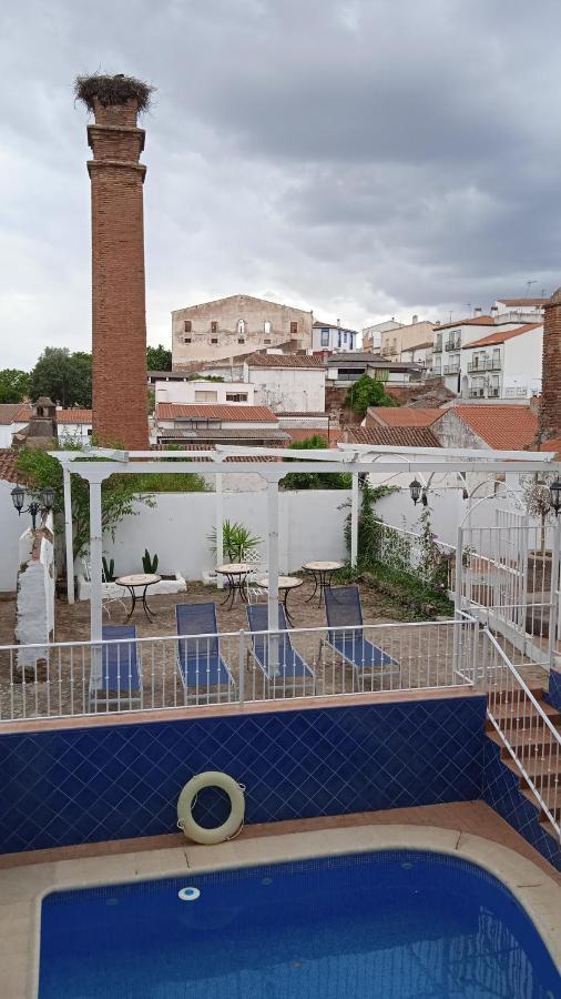 Hotel Rural La Posada De Las Cigueenas Jerez De Los Caballeros Esterno foto
