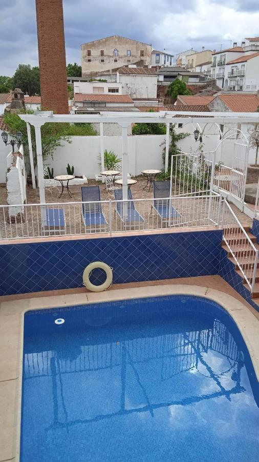 Hotel Rural La Posada De Las Cigueenas Jerez De Los Caballeros Esterno foto