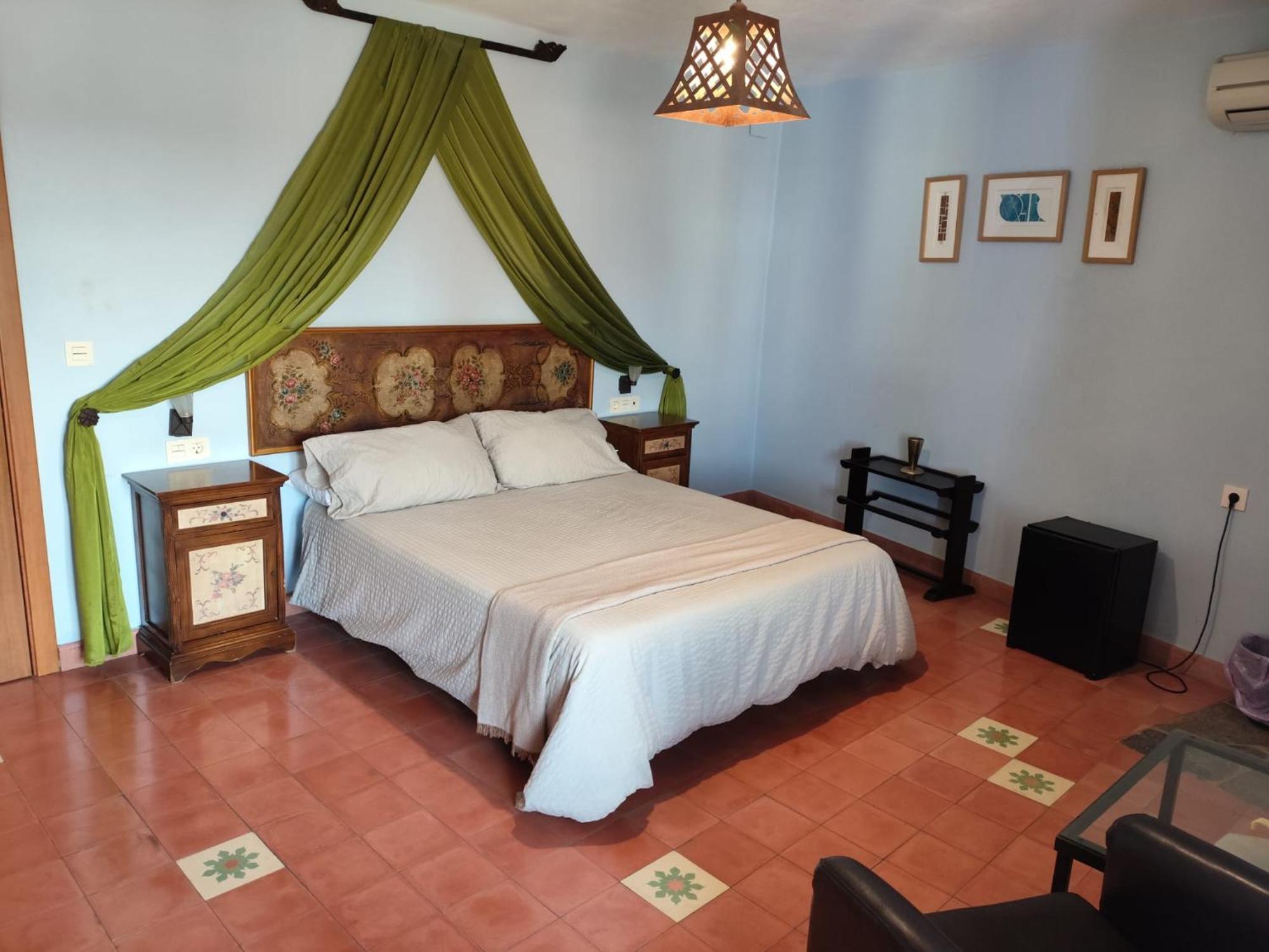 Hotel Rural La Posada De Las Cigueenas Jerez De Los Caballeros Esterno foto